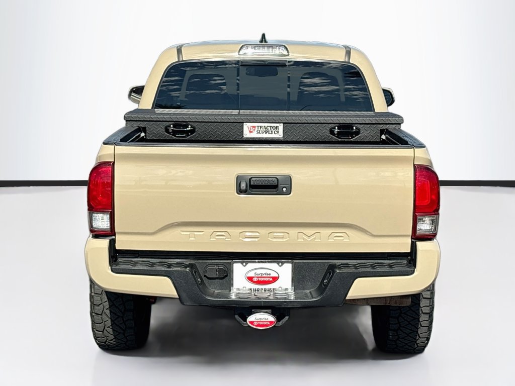Used 2017 Toyota Tacoma TRD Off-Road w/ Tow Package (A/T) AWD/4WD image 6