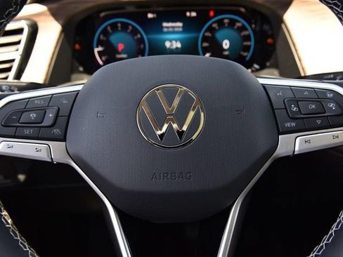 New 2026 Volkswagen Atlas SEL AWD/4WD image 18