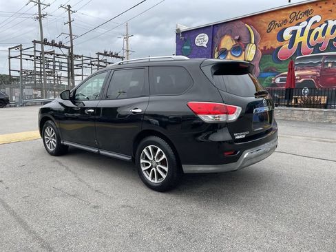 Used 2015 Nissan Pathfinder S FWD image 3