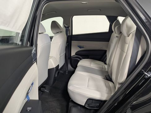 New 2026 Hyundai Tucson SE image 23