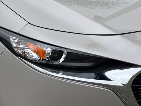 Used 2025 MAZDA MAZDA3 s FWD image 12