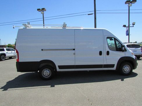 Used 2023 RAM ProMaster 3500 FWD image 5