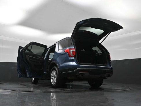 Used 2018 Ford Explorer XLT w/ Equipment Group 201A image 40