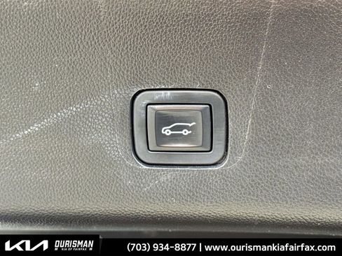 Used 2019 Chevrolet Traverse LT image 27