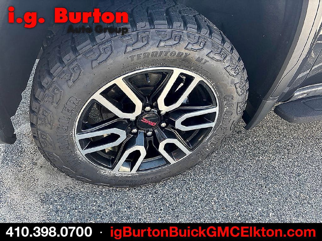 Certified 2023 GMC Sierra 1500 AT4 w/ AT4 Premium Package AWD/4WD image 3