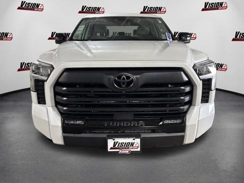 Used 2024 Toyota Tundra Limited AWD/4WD image 8