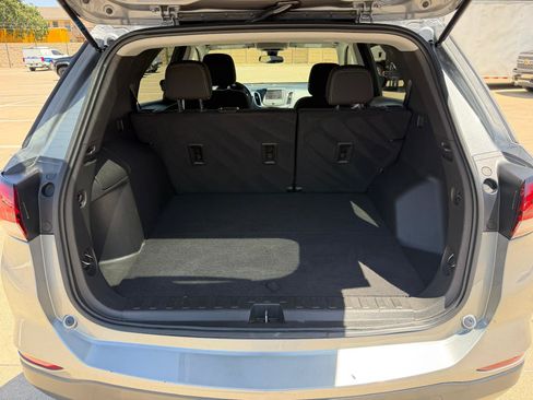 Used 2023 Chevrolet Equinox LS w/ LS Convenience Package FWD image 23