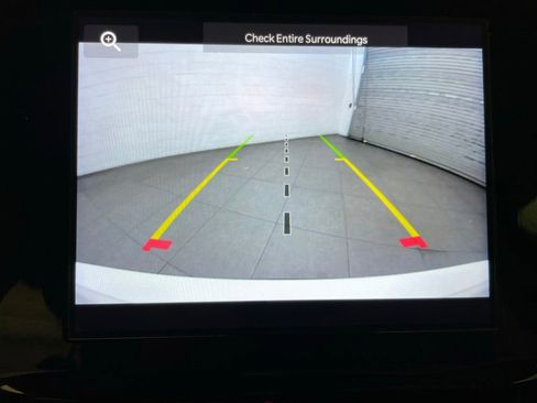 Used 2023 Jeep Grand Cherokee L Laredo RWD image 16