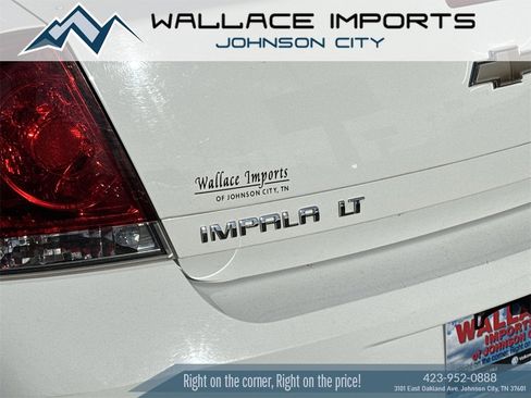 Used 2014 Chevrolet Impala LT w/ LT Sunroof Package image 12