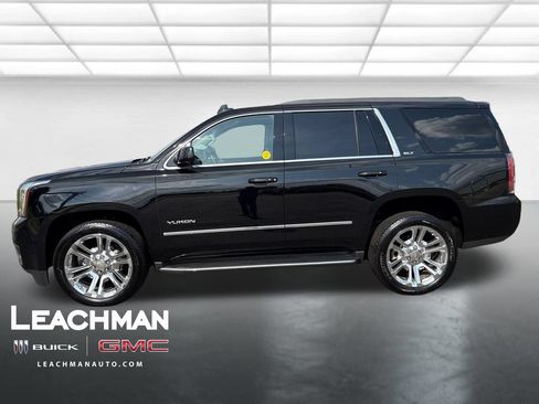 Used 2017 GMC Yukon SLT w/ Premium Edition AWD/4WD image 7