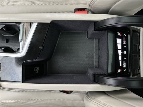 Used 2021 Volvo XC90 T8 Inscription w/ Lounge Package image 21
