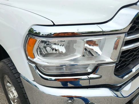 Used 2021 RAM 3500 Tradesman w/ Chrome Appearance Group AWD/4WD image 10