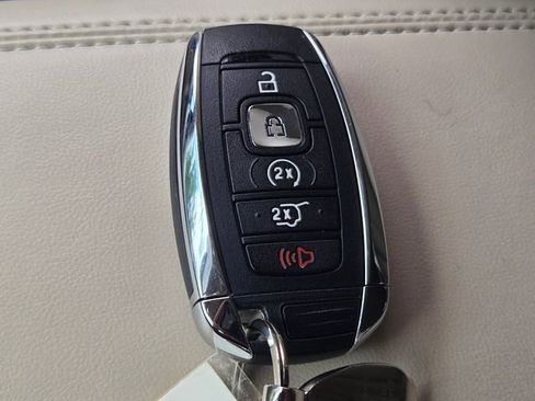 Used 2019 Lincoln MKC Premiere FWD image 20