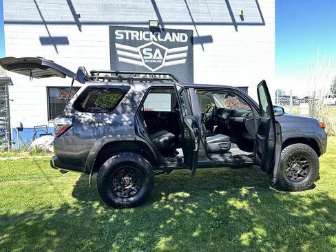 Used 2023 Toyota 4Runner TRD Off-Road Premium w/ Off Road Premium Plus Package AWD/4WD image 23