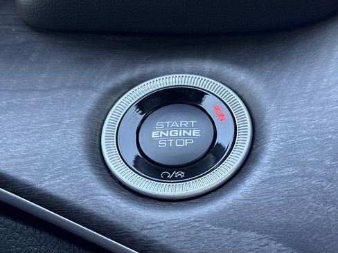 New 2025 Jeep Grand Cherokee L Limited image 36