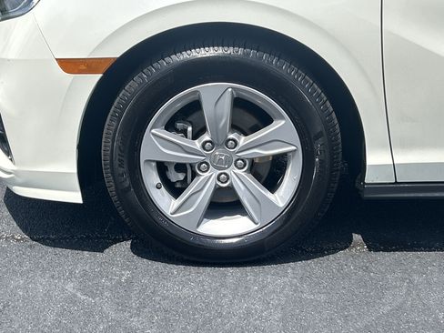 Used 2019 Honda Odyssey EX-L image 32