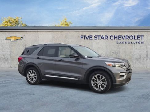 Used 2022 Ford Explorer Limited w/ Equipment Group 301A image 2