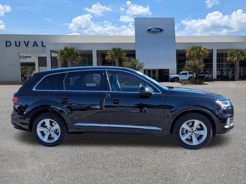 Used 2024 Audi Q7 2.0T Premium Plus image 3