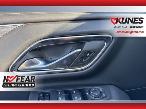 Used 2023 GMC Yukon SLT image 20