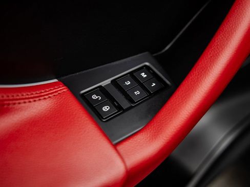 Used 2020 Jaguar F-PACE R-Sport image 18