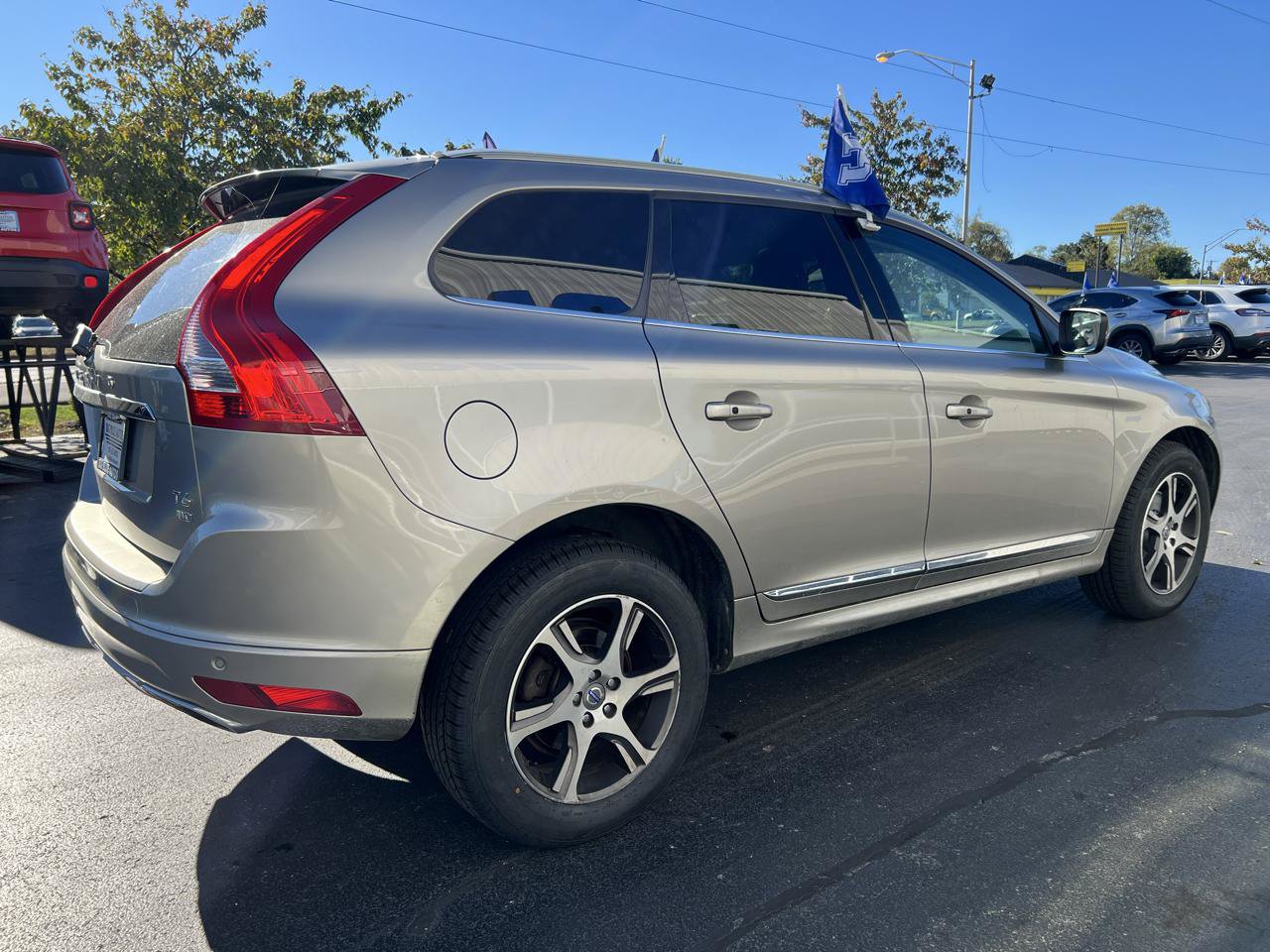 Used 2015 Volvo XC60 T6 Premier Plus AWD/4WD image 6