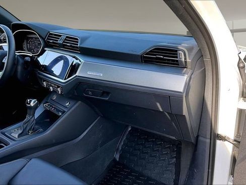 Used 2023 Audi Q3 2.0T Premium Plus w/ Premium Plus Package image 24