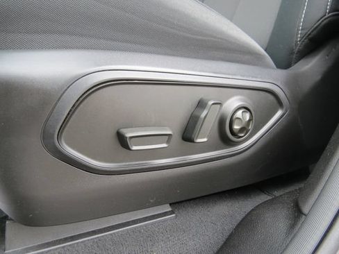 Certified 2024 Jeep Grand Cherokee Laredo X RWD image 16