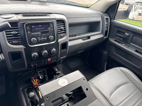 Used 2014 RAM 2500 ST image 17