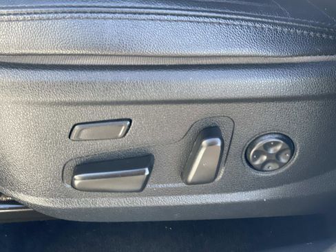 Used 2020 Hyundai Santa Fe Limited image 20