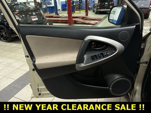 Used 2006 Toyota RAV4 2WD image 26