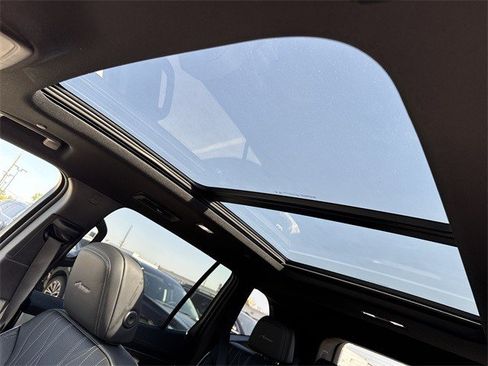 New 2026 Buick Enclave Avenir w/ Super Cruise Package image 22