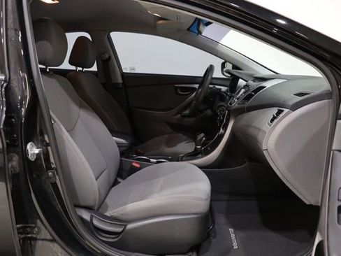 Used 2014 Hyundai Elantra SE w/ Option Group 02 image 30