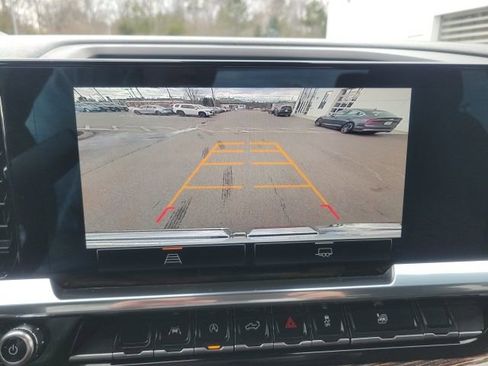 Used 2024 GMC Sierra 1500 Elevation image 34