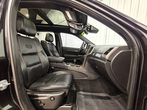 Used 2015 Jeep Grand Cherokee Overland w/ Advanced Technology Group AWD/4WD image 24