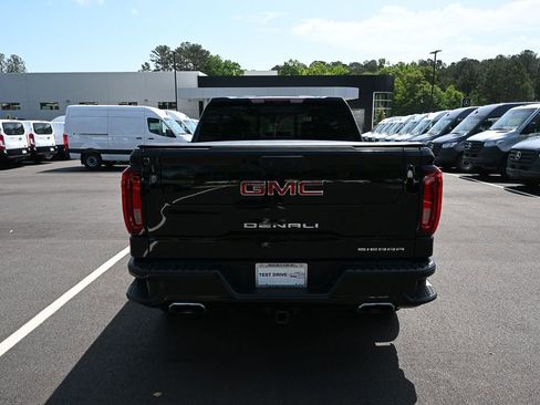 Used 2023 GMC Sierra 1500 Denali w/ Technology Package AWD/4WD image 28