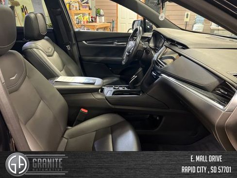 Used 2022 Cadillac XT5 Premium Luxury image 36