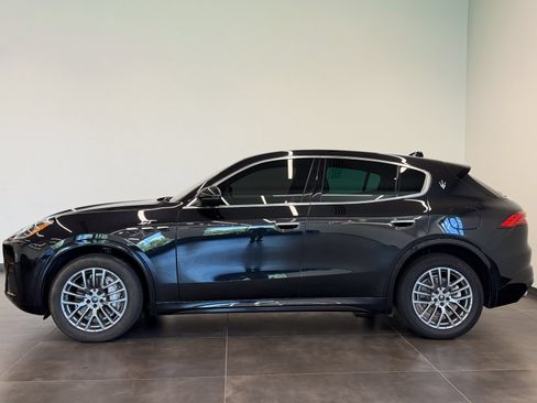 Used 2024 Maserati Grecale GT AWD/4WD image 3