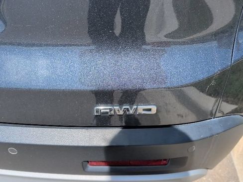 Used 2019 GMC Acadia SLT AWD/4WD image 17
