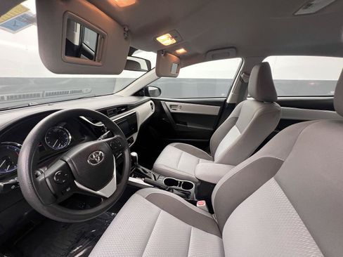 Used 2018 Toyota Corolla LE FWD image 15