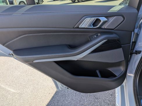New 2026 BMW X5 sDrive40i w/ M Sport Package image 27