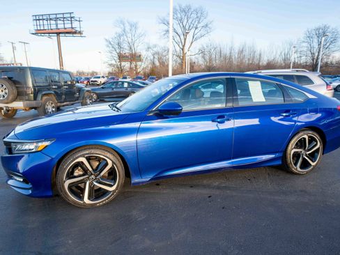 Used 2020 Honda Accord Sport image 3