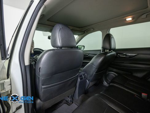 Used 2019 Nissan Rogue SL w/ Premium Package AWD/4WD image 27