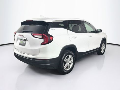 Used 2024 GMC Terrain SLE FWD image 9