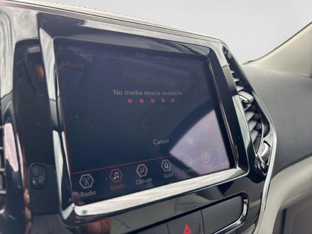 Used 2019 Jeep Cherokee Limited AWD/4WD image 24