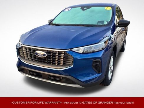 Used 2023 Ford Escape Active w/ Tech Pack #1 AWD/4WD image 6
