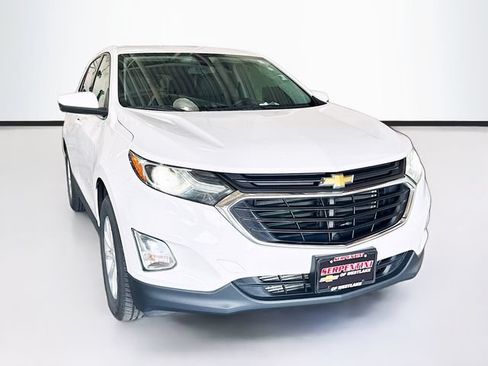 Used 2018 Chevrolet Equinox LT AWD/4WD image 3