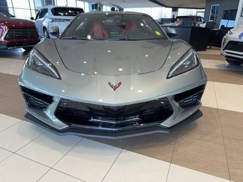 Used 2024 Chevrolet Corvette Stingray Preferred Cpe image 2
