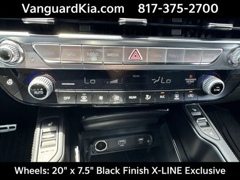Certified 2025 Kia Telluride SX Prestige X-Line AWD/4WD image 19
