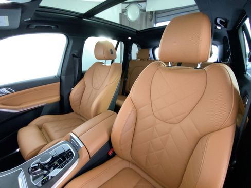 Certified 2023 BMW X5 sDrive40i w/ Premium Package image 24