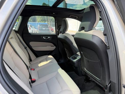 Used 2026 Volvo XC60 B5 Plus AWD/4WD image 11